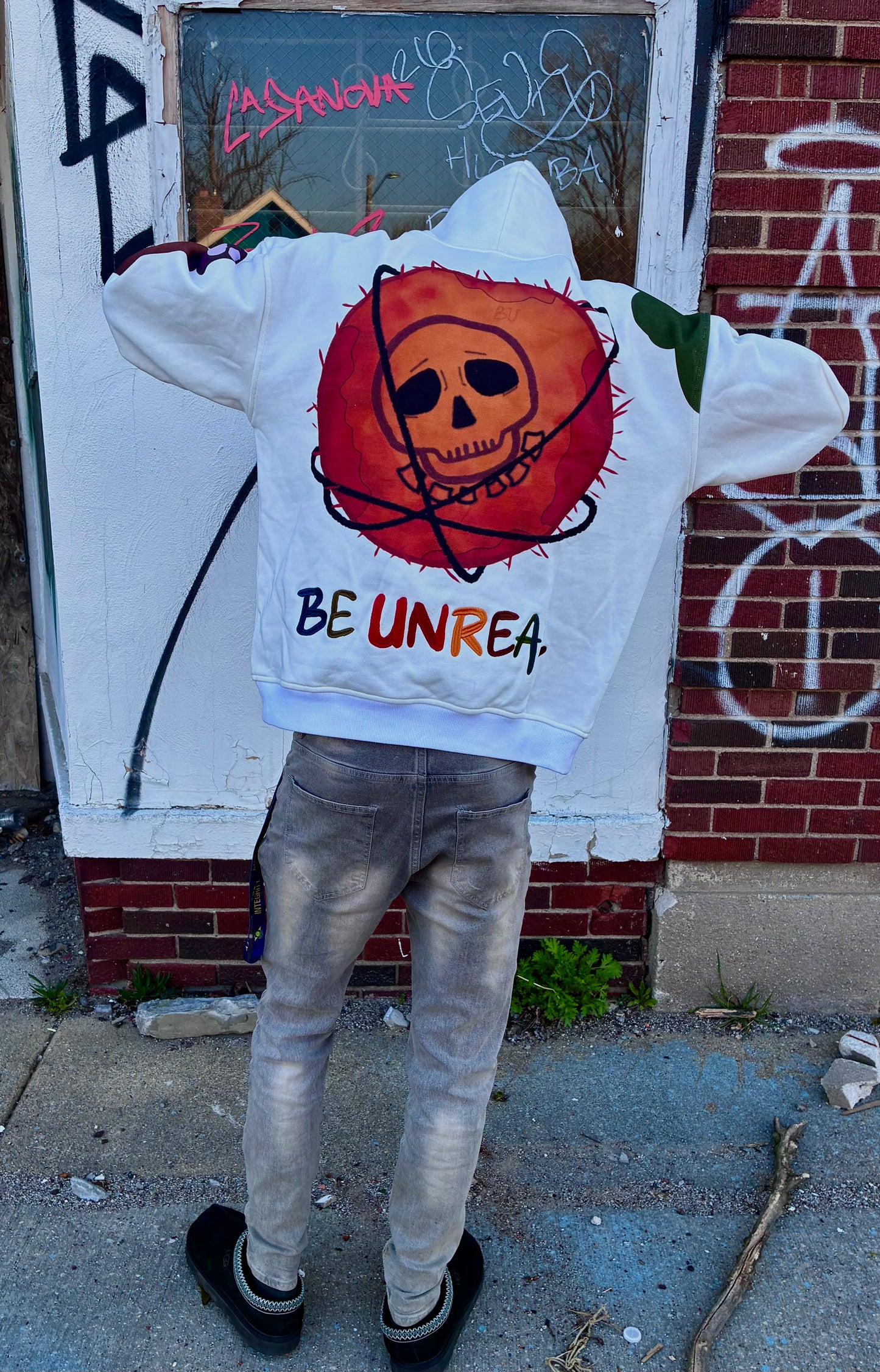 BEUNREAL HOODIE - PREORDER